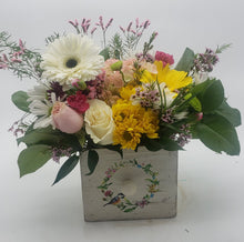 Load image into Gallery viewer, Moms's Dresser