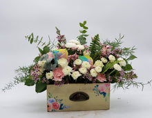 Load image into Gallery viewer, Moms's Dresser