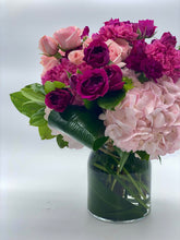Load image into Gallery viewer, Luscious pink flowers gift toronto